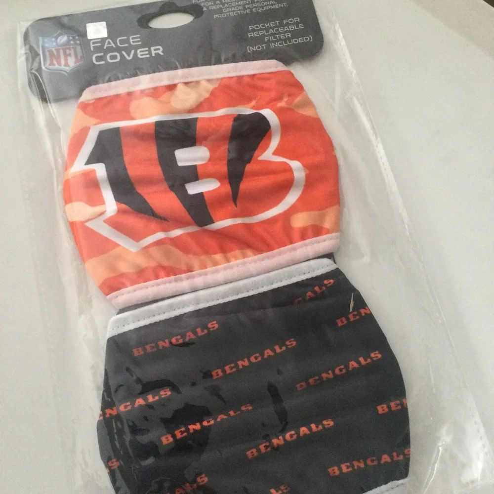 FOCO NFL CINCINNATI BENGALS CLUTCH 2 pack FACE MASKS UNISEX ADULT NWT
